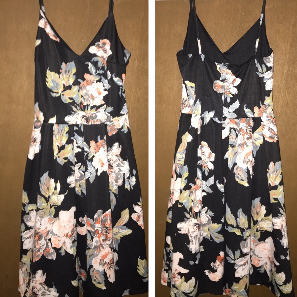 Floral Spaghetti Strap Neckline Dress 👗